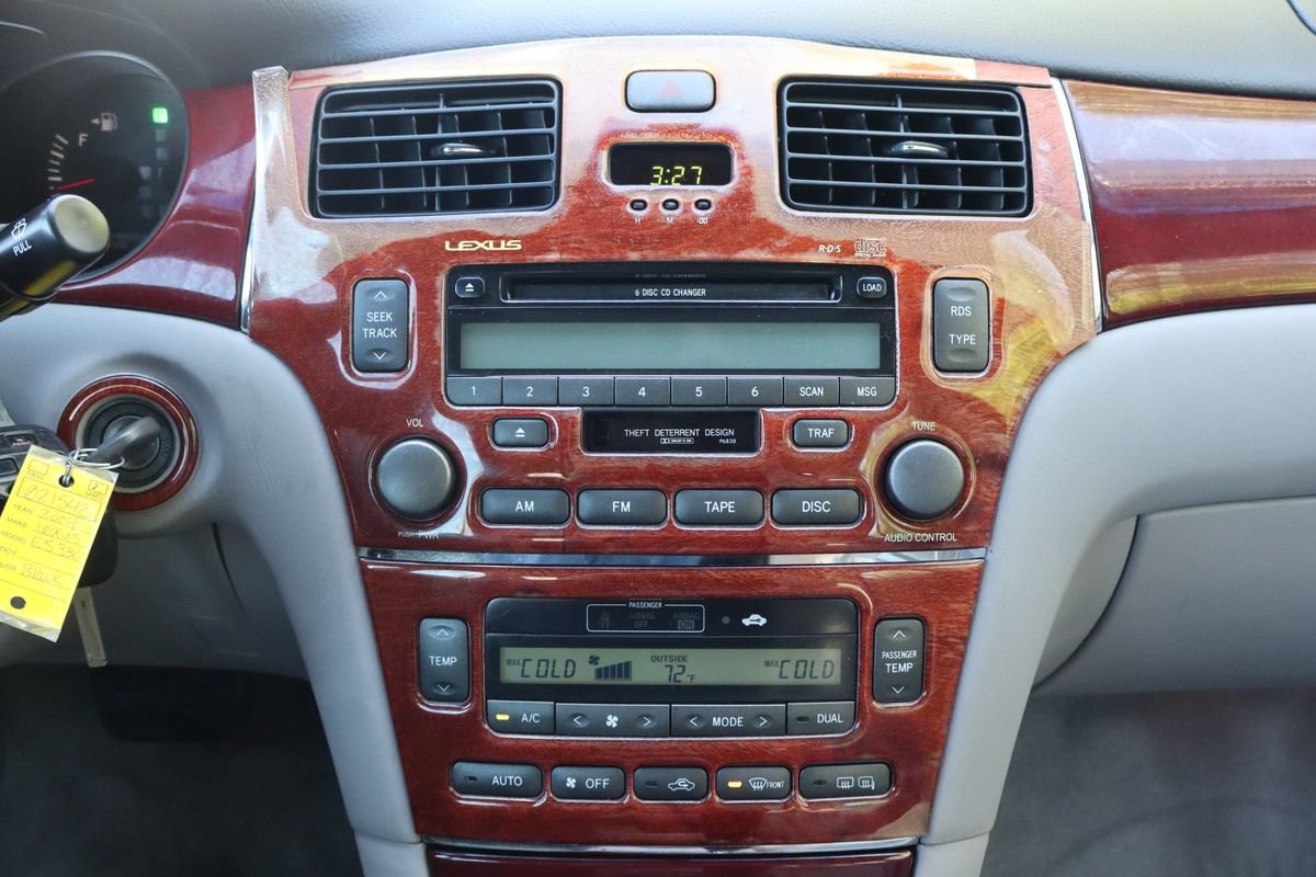 Used 2004 Lexus ES 330 w/ Premium Pkg FWD image 34