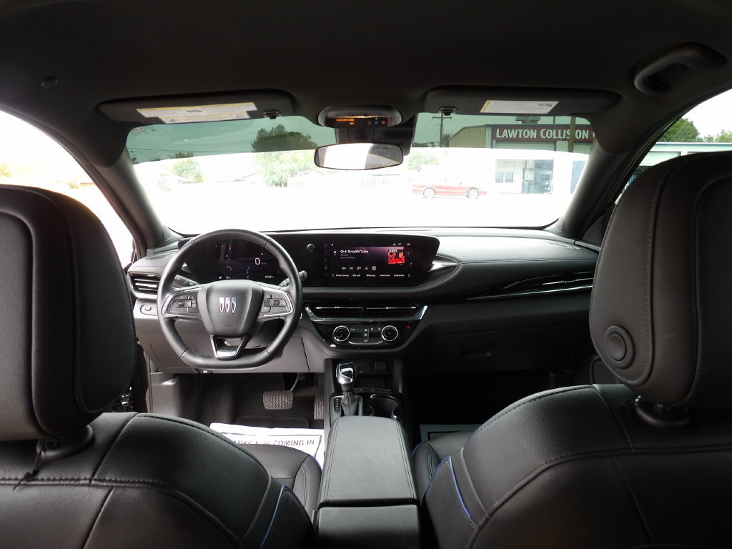 Used 2025 Buick Envista Sport Touring FWD image 23
