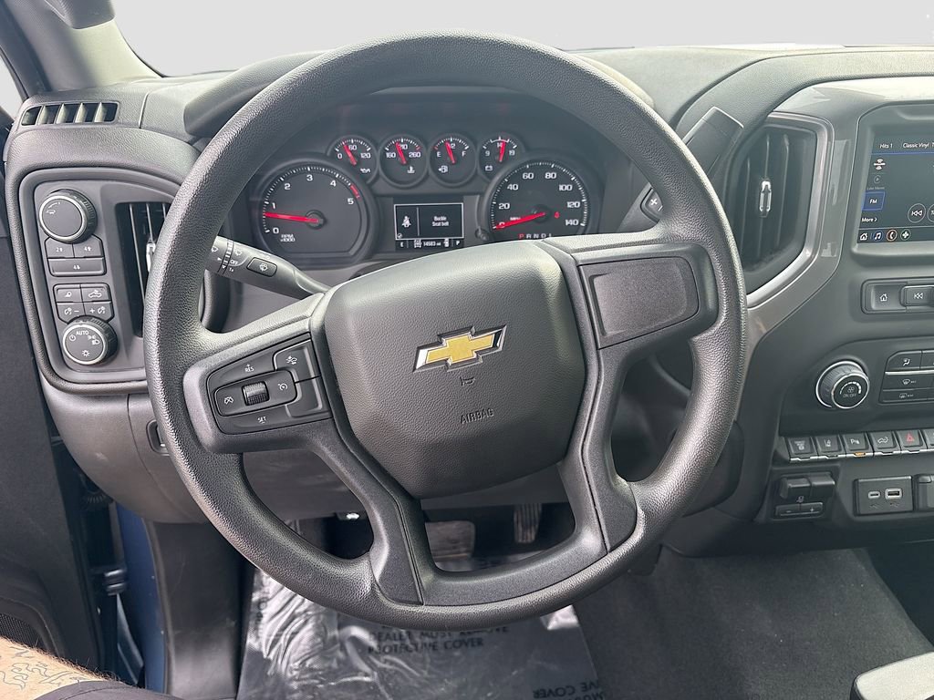 Used 2025 Chevrolet Silverado 2500 Custom w/ Custom Value Package AWD/4WD image 11