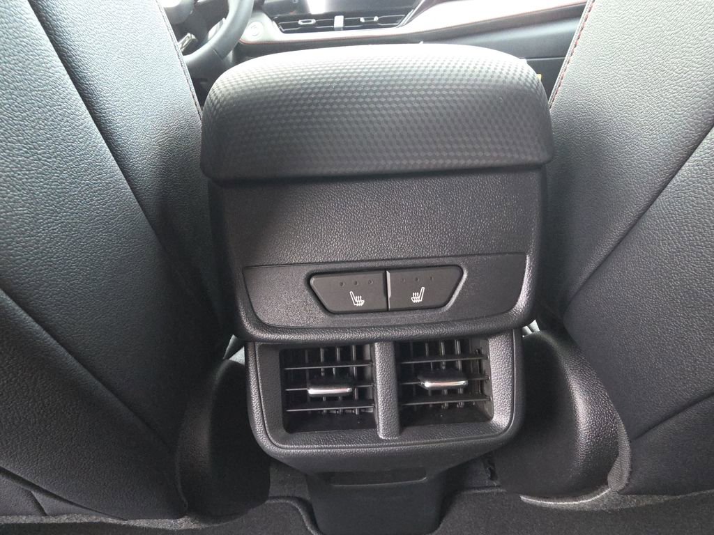 New 2026 Chevrolet Equinox RS w/ Convenience Package III FWD image 30