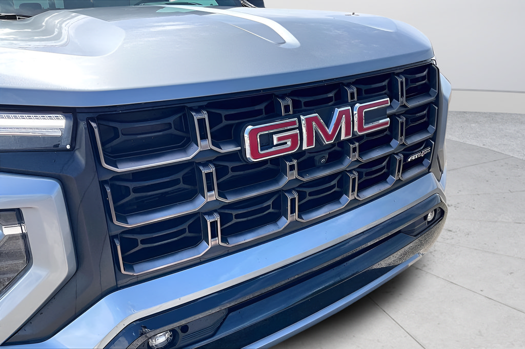 Used 2024 GMC Canyon AT4X AWD/4WD image 34