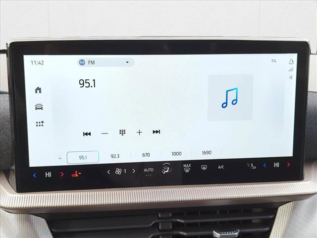 New 2025 Ford Explorer Active image 12