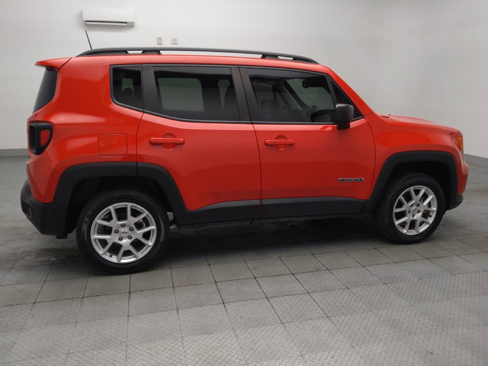 Used 2022 Jeep Renegade Latitude w/ Convenience Group AWD/4WD image 10