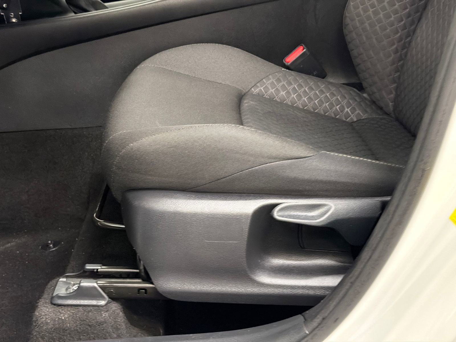 Used 2021 Toyota C-HR LE image 13