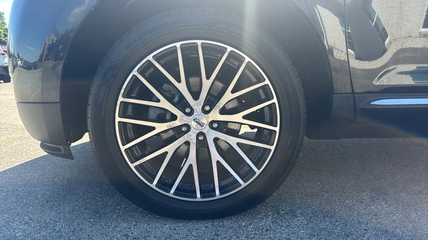 Used 2012 Lincoln MKX FWD w/ Wood Pkg image 37