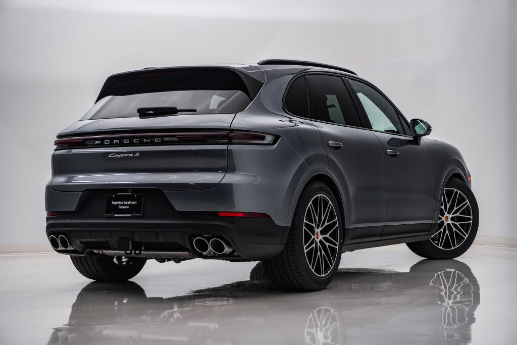 New 2026 Porsche Cayenne S AWD/4WD image 11