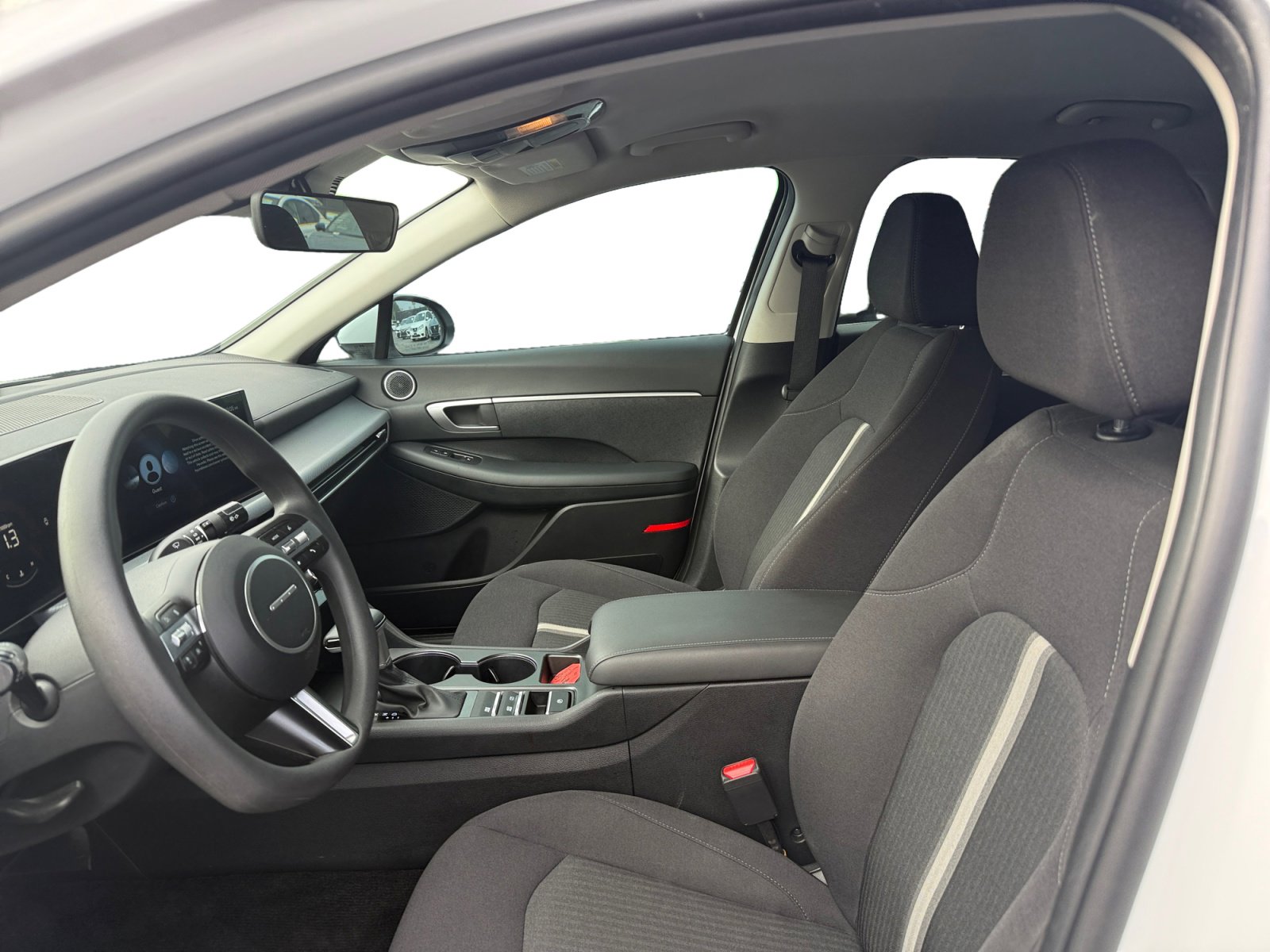 Used 2025 Hyundai Sonata SE image 10