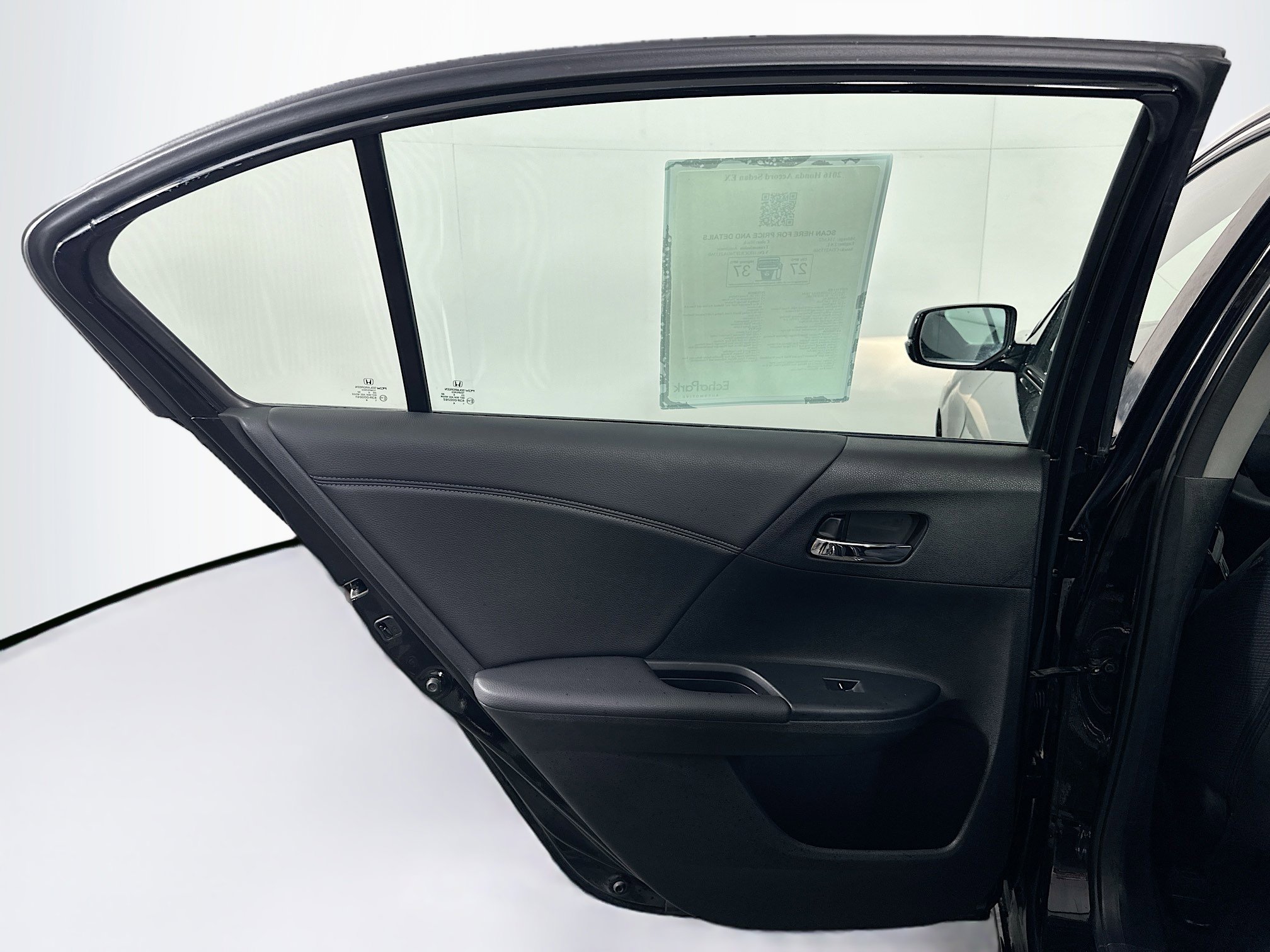 Used 2016 Honda Accord EX image 26