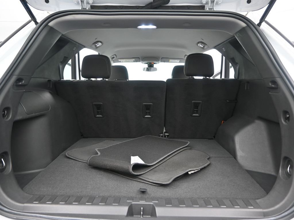 Used 2022 Chevrolet Equinox LS image 18