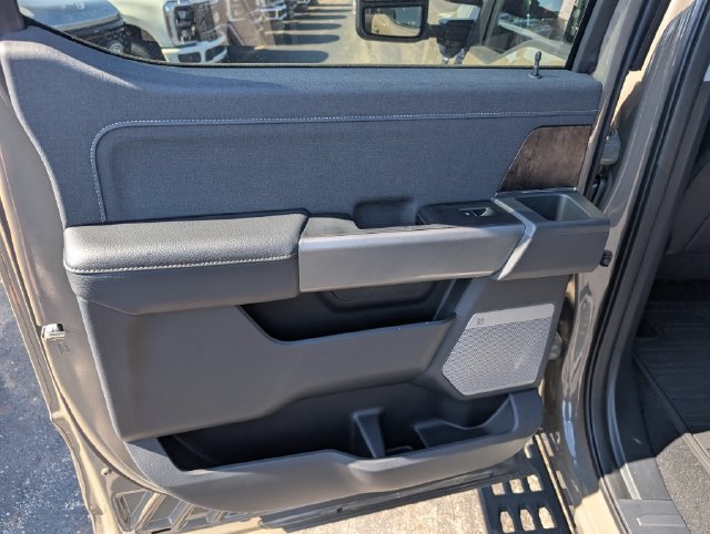 New 2027 Ford F350 Lariat w/ Tremor Off-Road Package AWD/4WD image 12