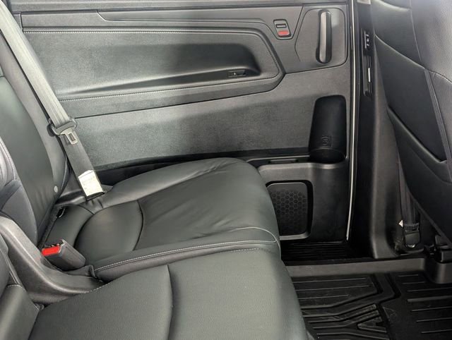 Used 2023 Honda Odyssey Touring image 34
