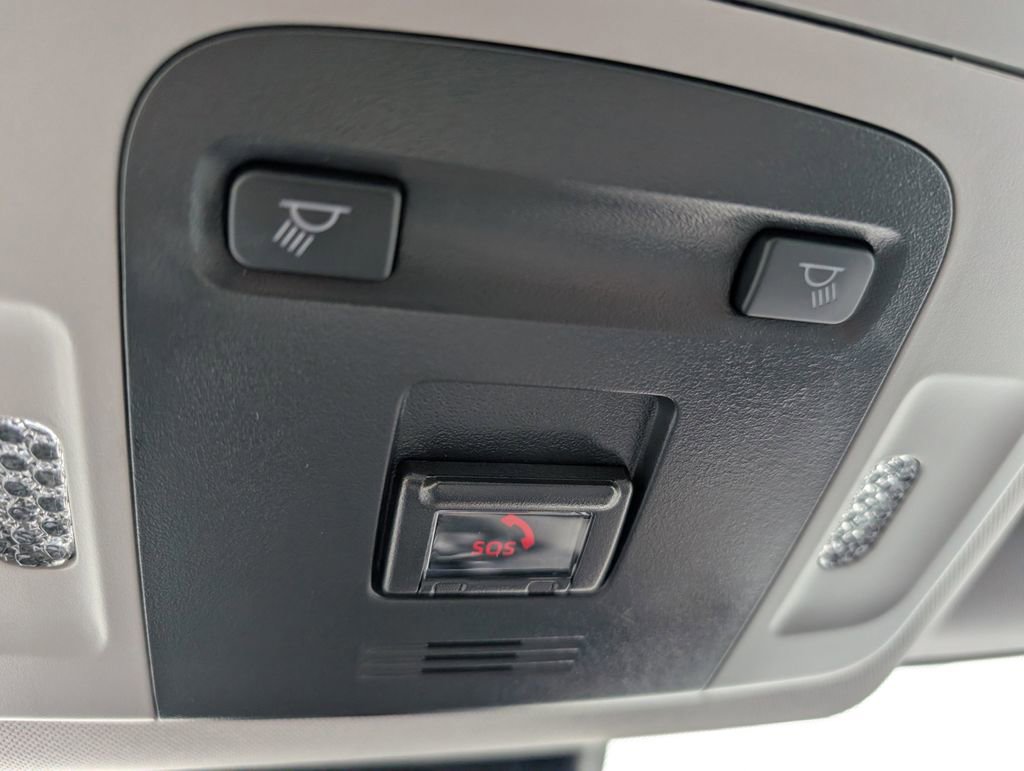 Used 2024 Toyota Camry LE w/ Convenience Package image 12