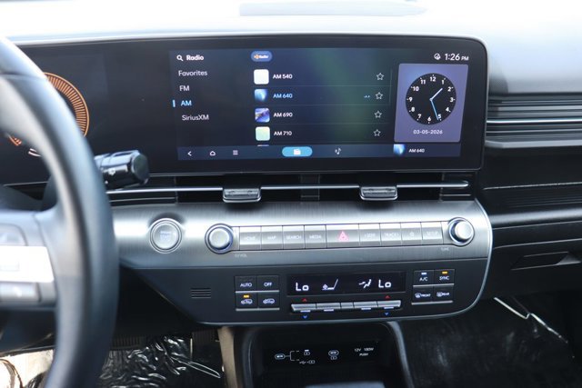 Used 2025 Hyundai Kona SEL image 14