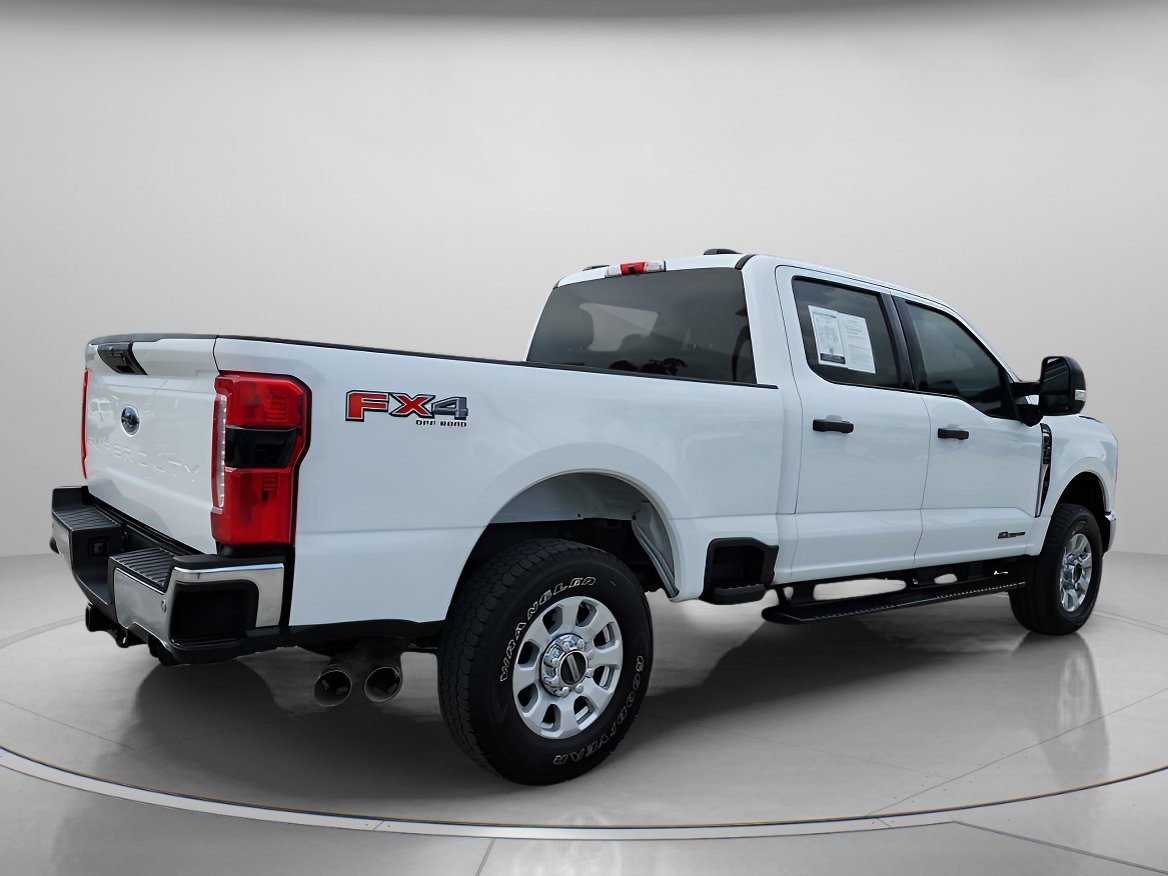 Used 2024 Ford F250 XLT w/ 360-Degree Camera Package AWD/4WD image 3