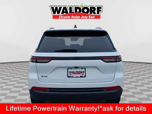 New 2025 Jeep Grand Cherokee 4WD image 4