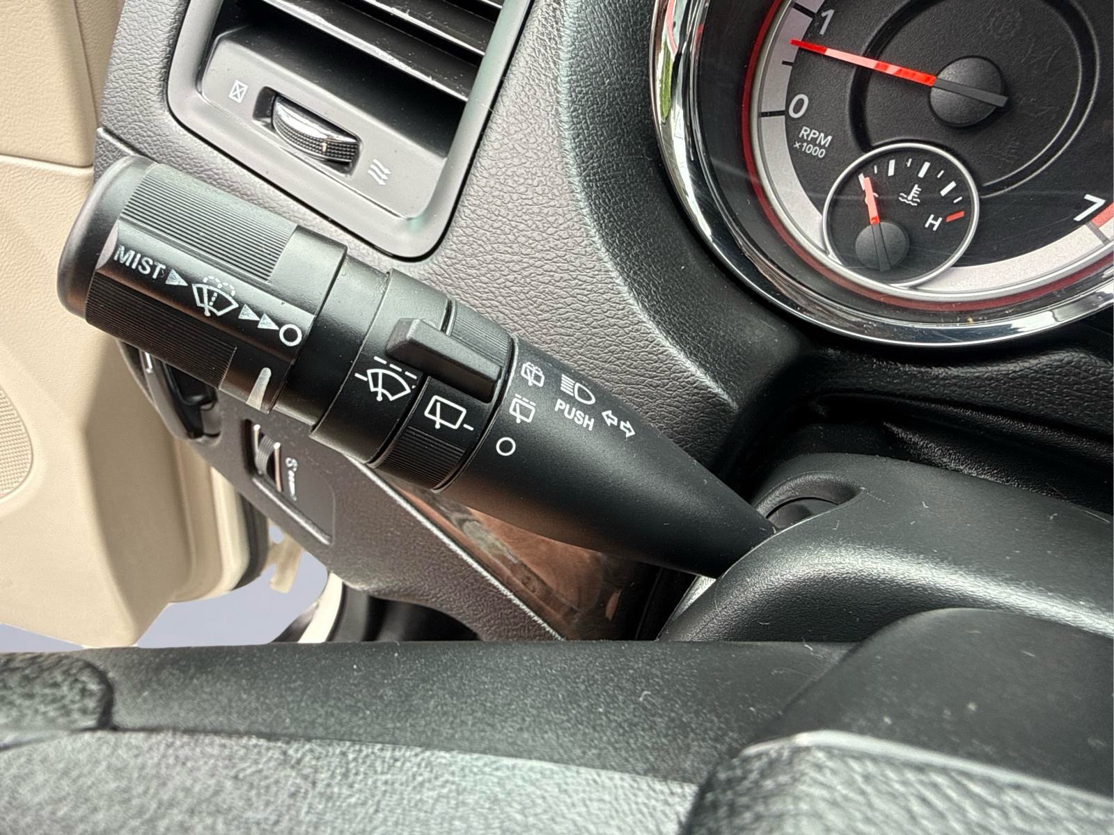 Used 2013 RAM C/V Tradesman FWD image 21
