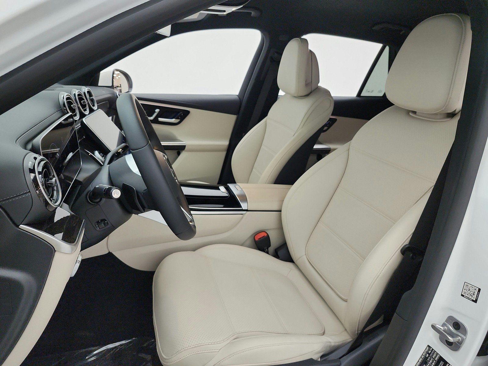Certified 2024 Mercedes-Benz GLC 300 4MATIC image 15
