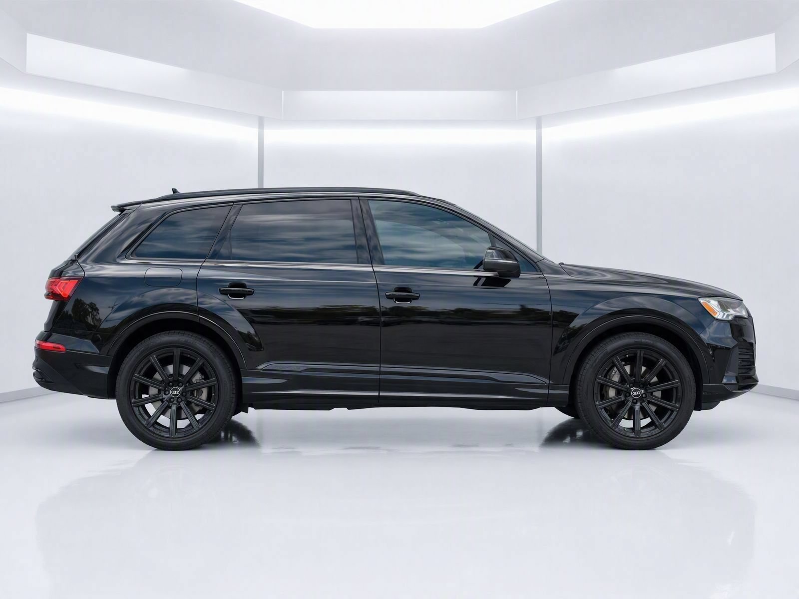 Used 2022 Audi Q7 2.0T Premium Plus AWD/4WD image 3