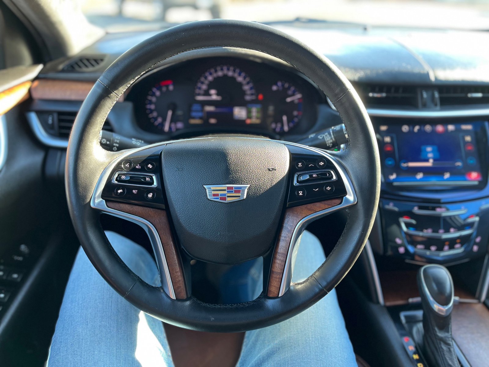 Used 2016 Cadillac XTS Luxury w/ Driver Awareness Package image 23