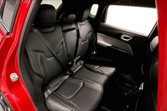 Used 2024 Jeep Compass Limited image 25