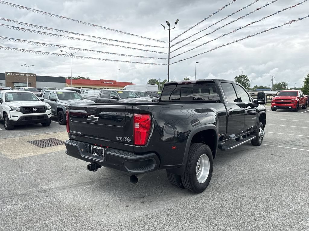 Used 2023 Chevrolet Silverado 3500 High Country AWD/4WD image 13