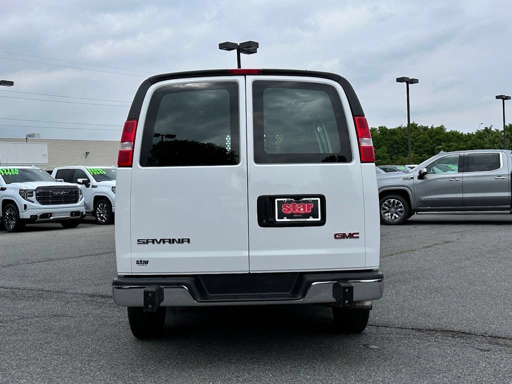 Used 2024 GMC Savana 2500 w/ Driver Convenience Package RWD image 9