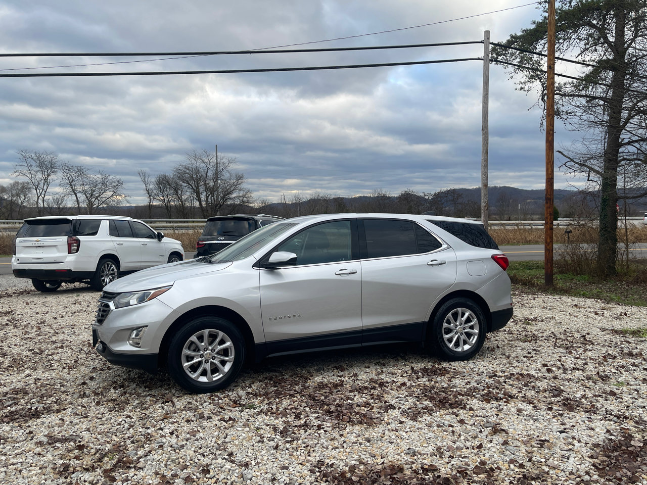 Used 2019 Chevrolet Equinox LT image 2