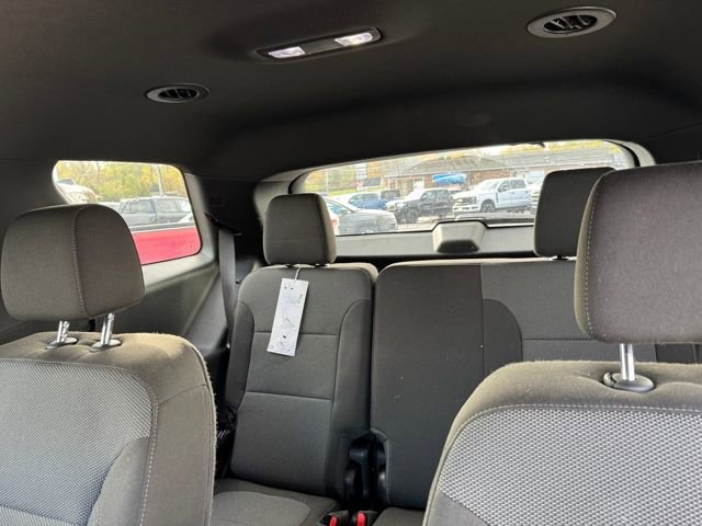 Used 2023 Chevrolet Traverse LT w/ Rear Camera Mirror Package image 42