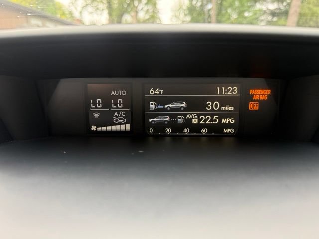 Used 2017 Subaru Forester 2.5i Touring AWD/4WD image 27