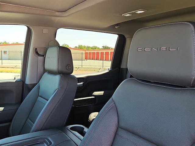 Used 2021 GMC Sierra 1500 Denali w/ Denali Ultimate Package RWD image 11