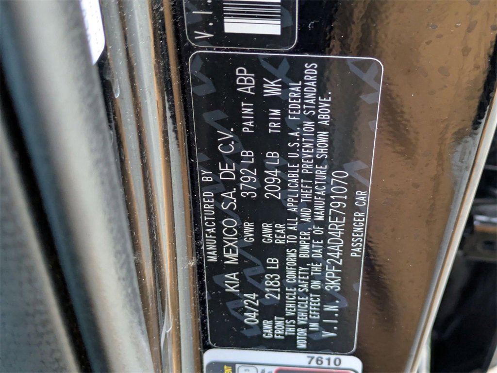 Used 2024 Kia Forte LXS image 32