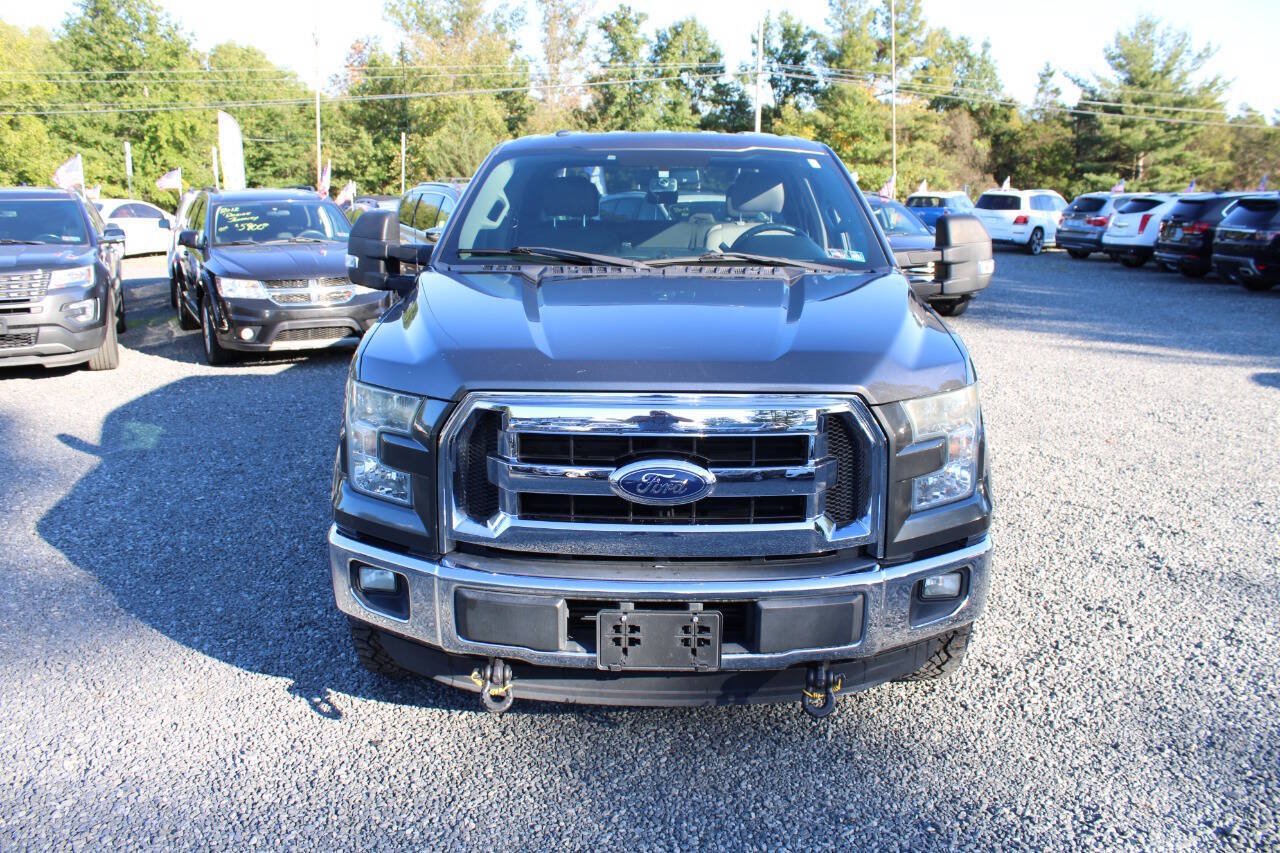 Used 2015 Ford F150 XLT w/ Equipment Group 301A Mid AWD/4WD image 3