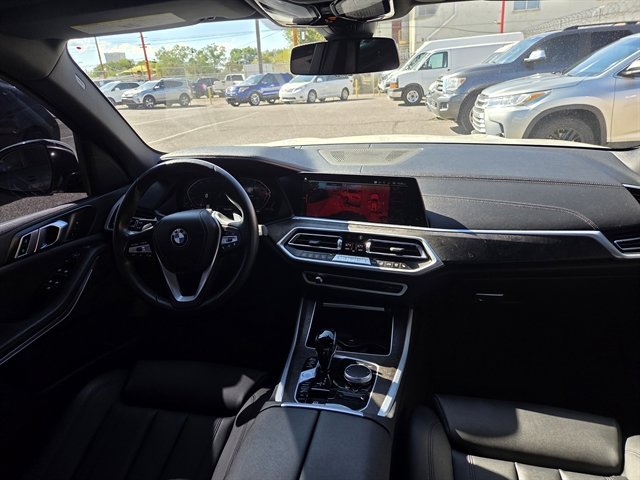 Used 2022 BMW X5 xDrive40i w/ Premium Package image 5