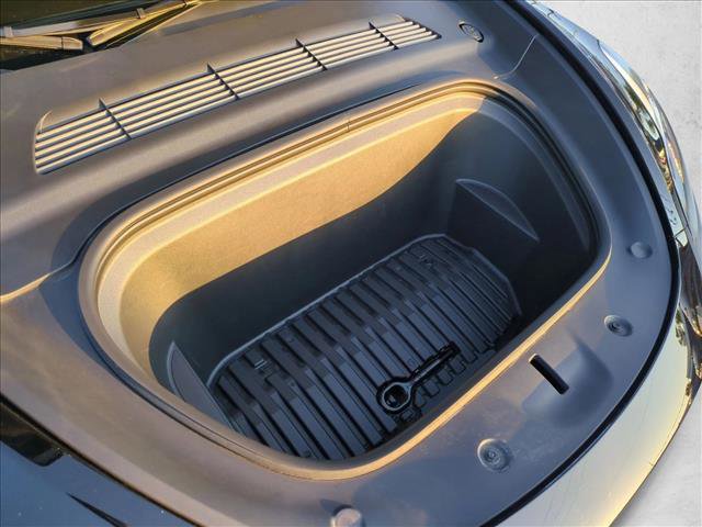 Used 2024 Tesla Model Y Performance image 25