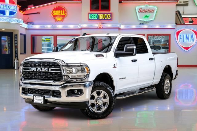 Used 2024 RAM 2500 Big Horn w/ Off Road Package AWD/4WD image 2