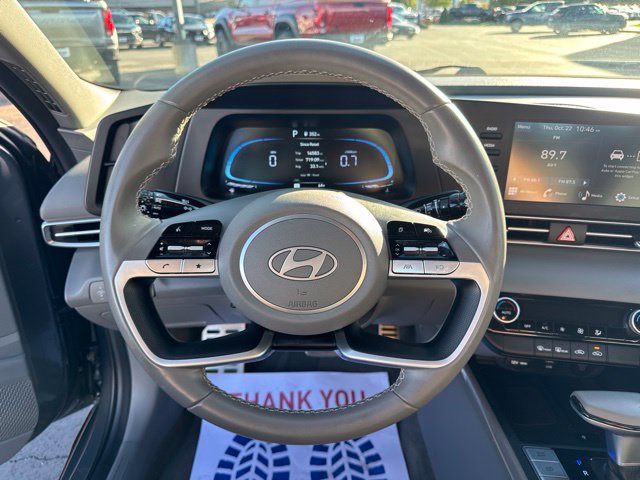 Used 2025 Hyundai Elantra Sport FWD image 13