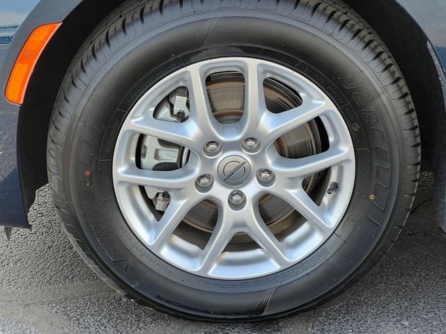 Used 2023 Chrysler Pacifica Touring-L FWD image 8