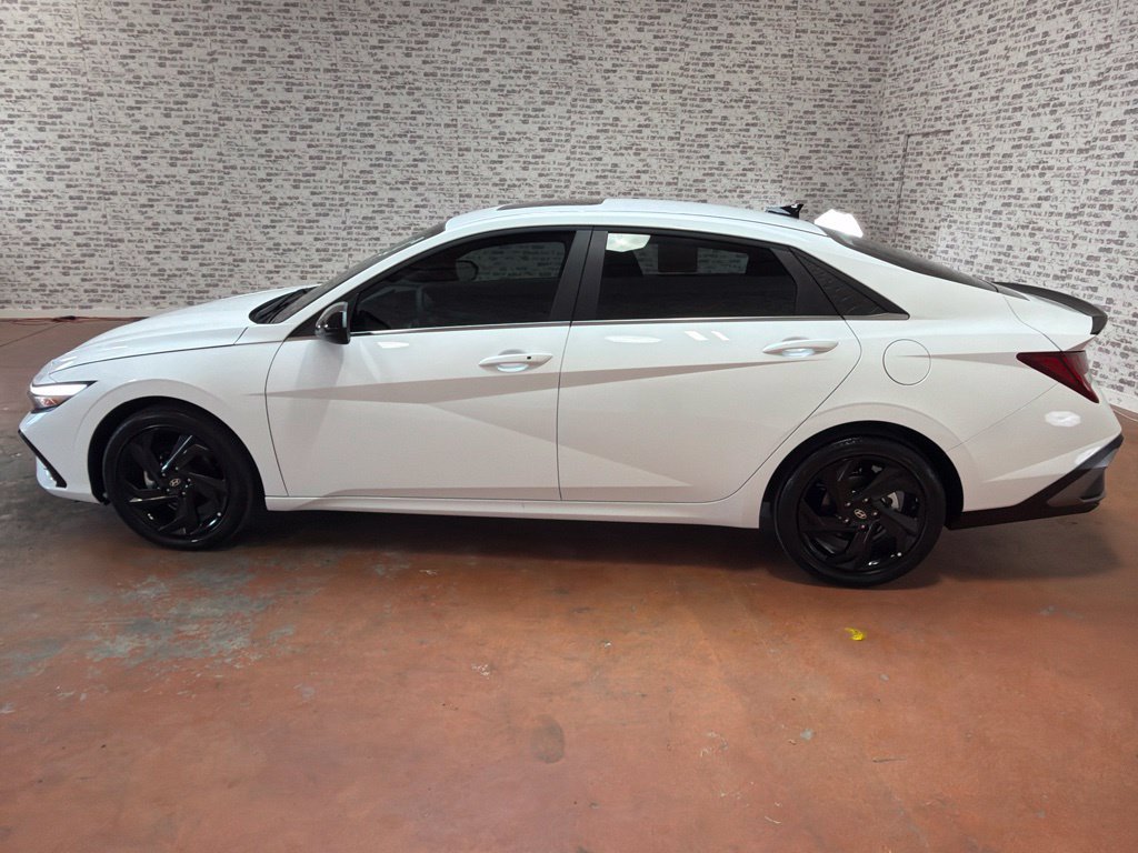 Certified 2026 Hyundai Elantra SEL Sport Premium FWD image 4