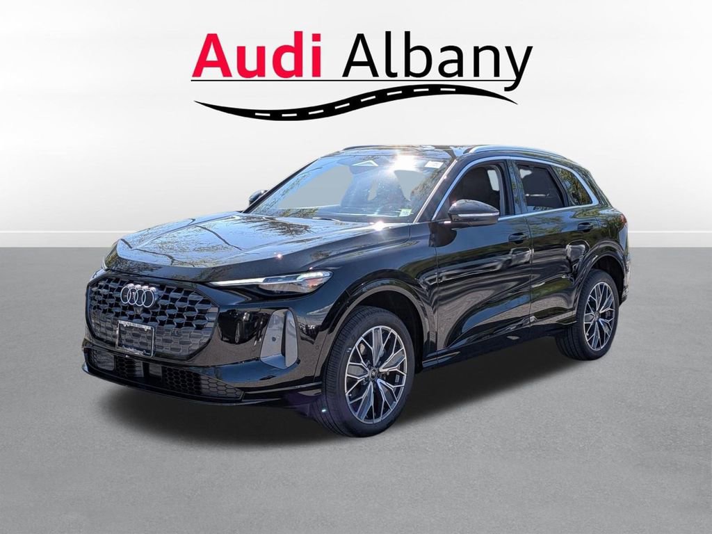 Used 2025 Audi Q5 Premium Plus w/ Premium Plus AWD/4WD image 6