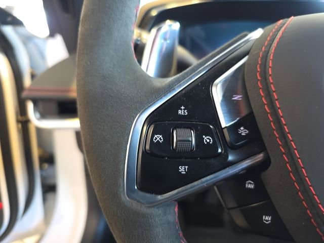 New 2025 Chevrolet Corvette E-Ray image 21