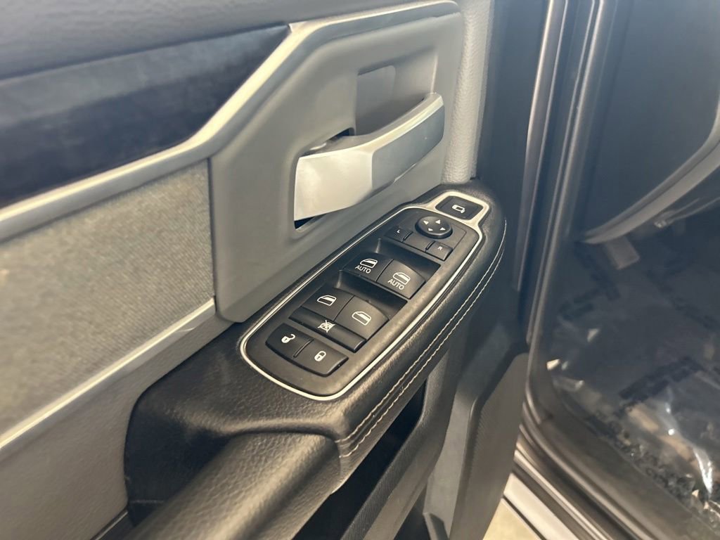 Used 2023 RAM 3500 Big Horn AWD/4WD image 41