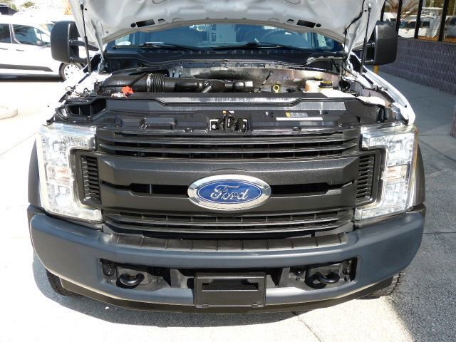 Used 2017 Ford F450 XL w/ Snow Plow Prep Package image 9