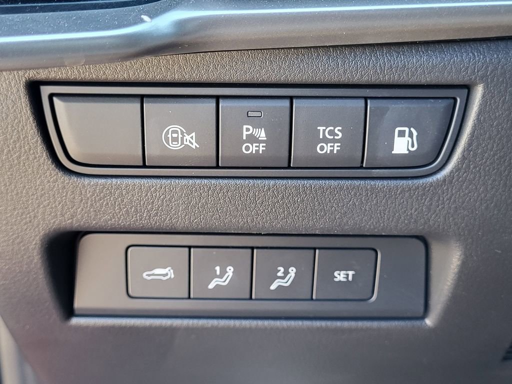 Used 2025 MAZDA CX-70 Plug-In Hybrid w/ Premium Plus image 19