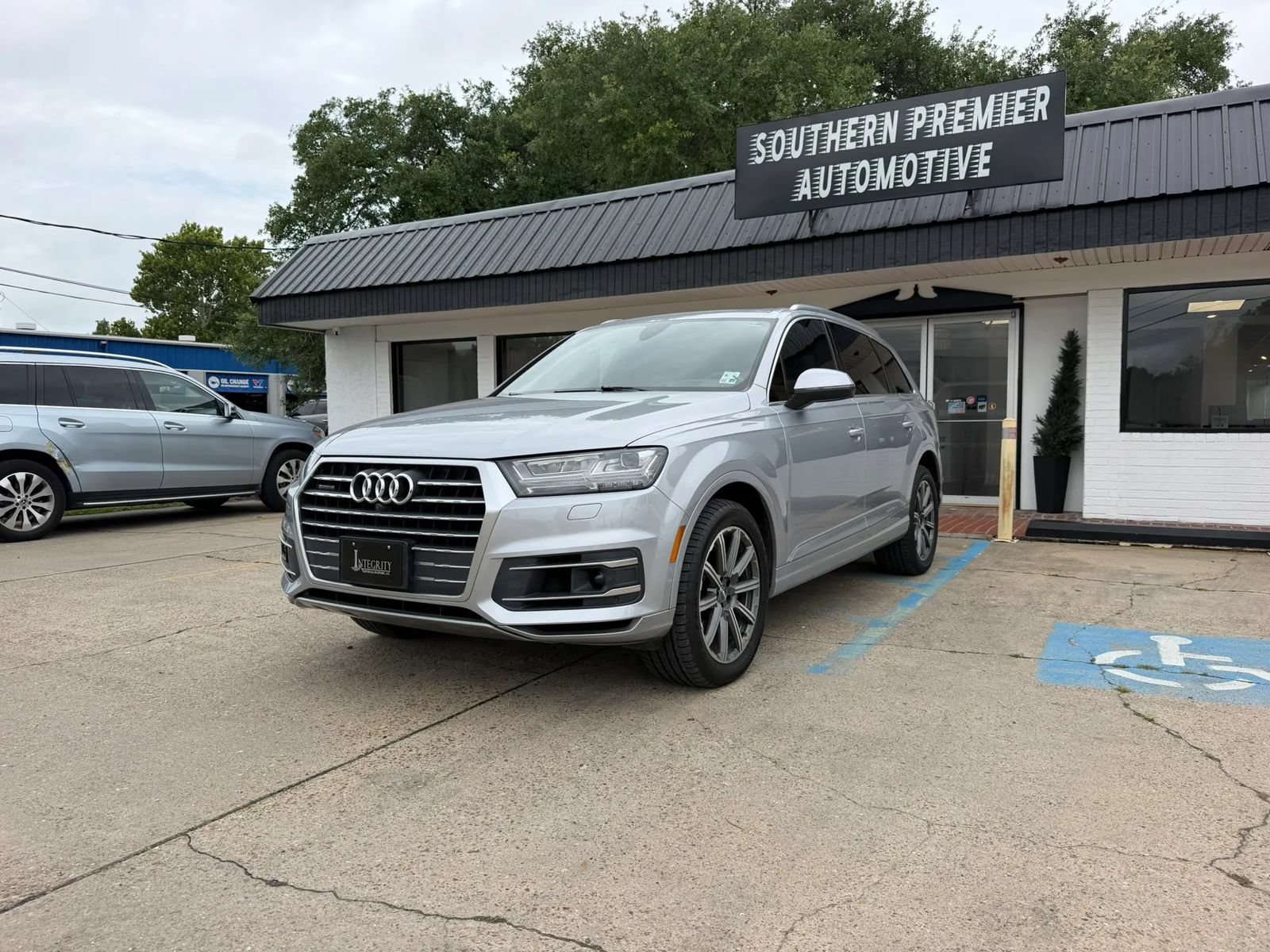 Used 2018 Audi Q7 3.0T Prestige AWD/4WD image 1