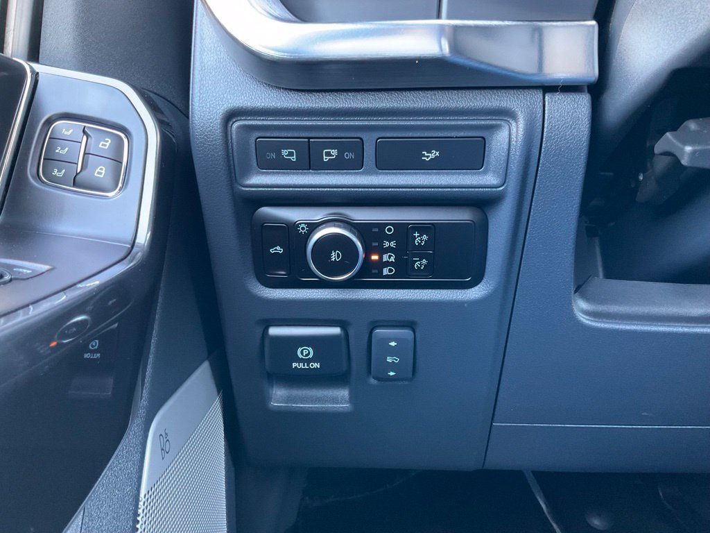 Used 2023 Ford F150 Lariat AWD/4WD image 42
