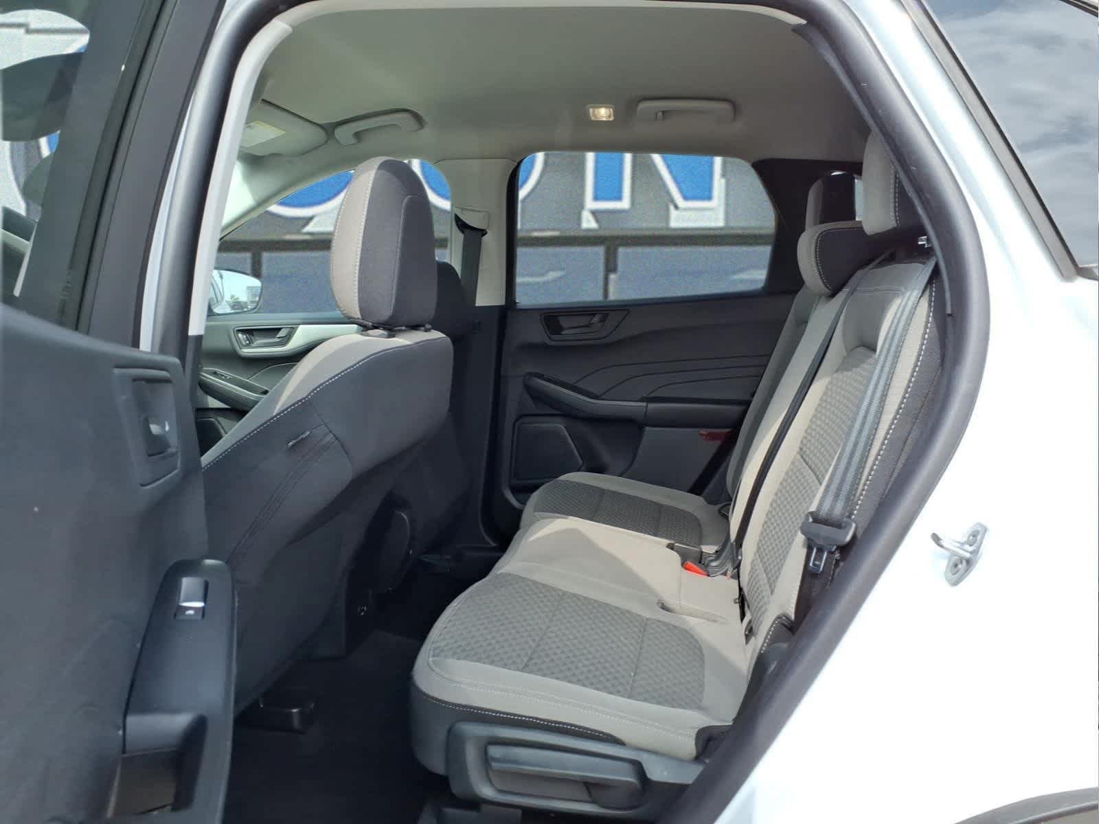 Used 2022 Ford Escape SE AWD/4WD image 9