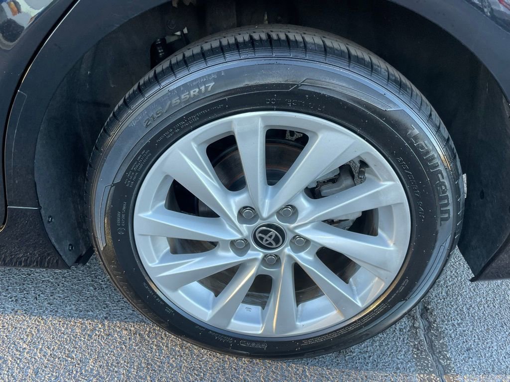 Used 2023 Toyota Camry LE image 41