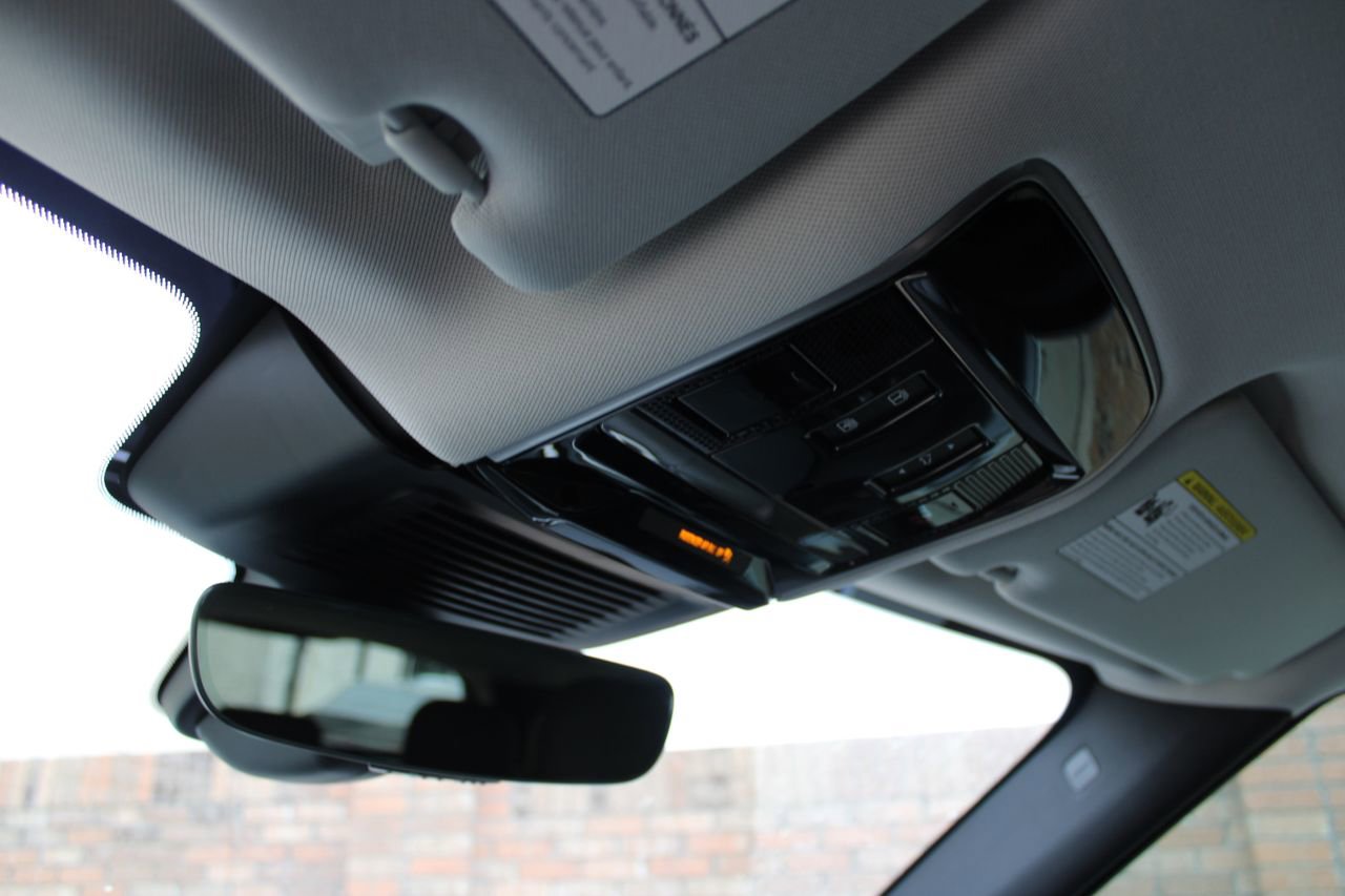 Used 2023 Land Rover Range Rover Sport SE Dynamic image 27