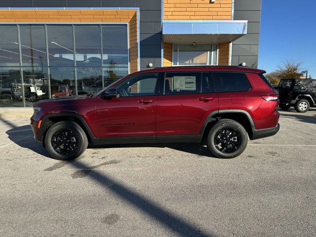 New 2025 Jeep Grand Cherokee L Altitude image 9