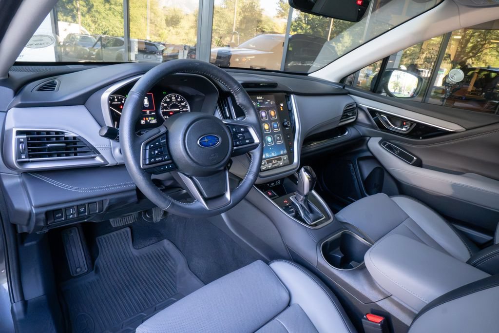 Certified 2025 Subaru Outback Limited AWD/4WD image 9